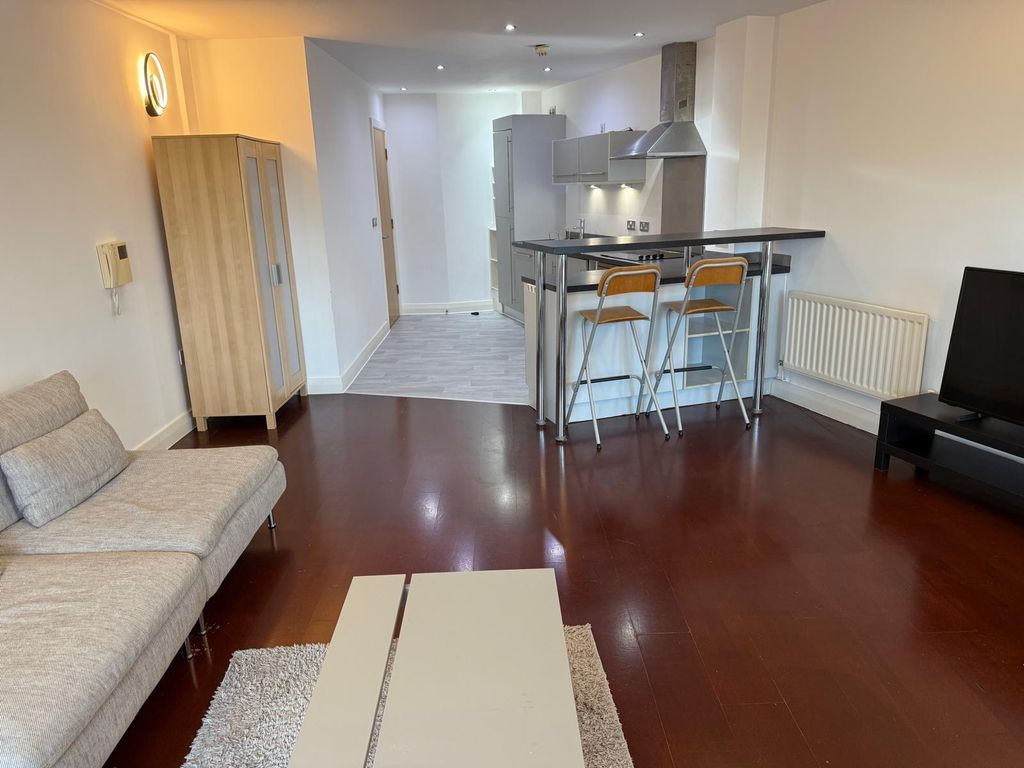 Property photo 3 of 15 Photo 14