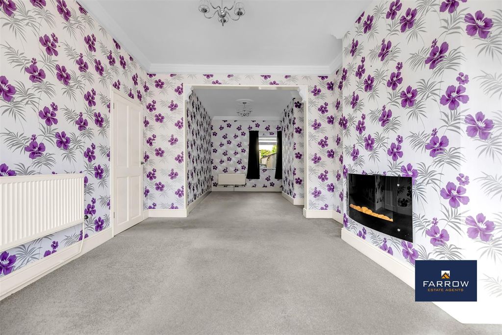 Property photo 2 of 30 Living Room