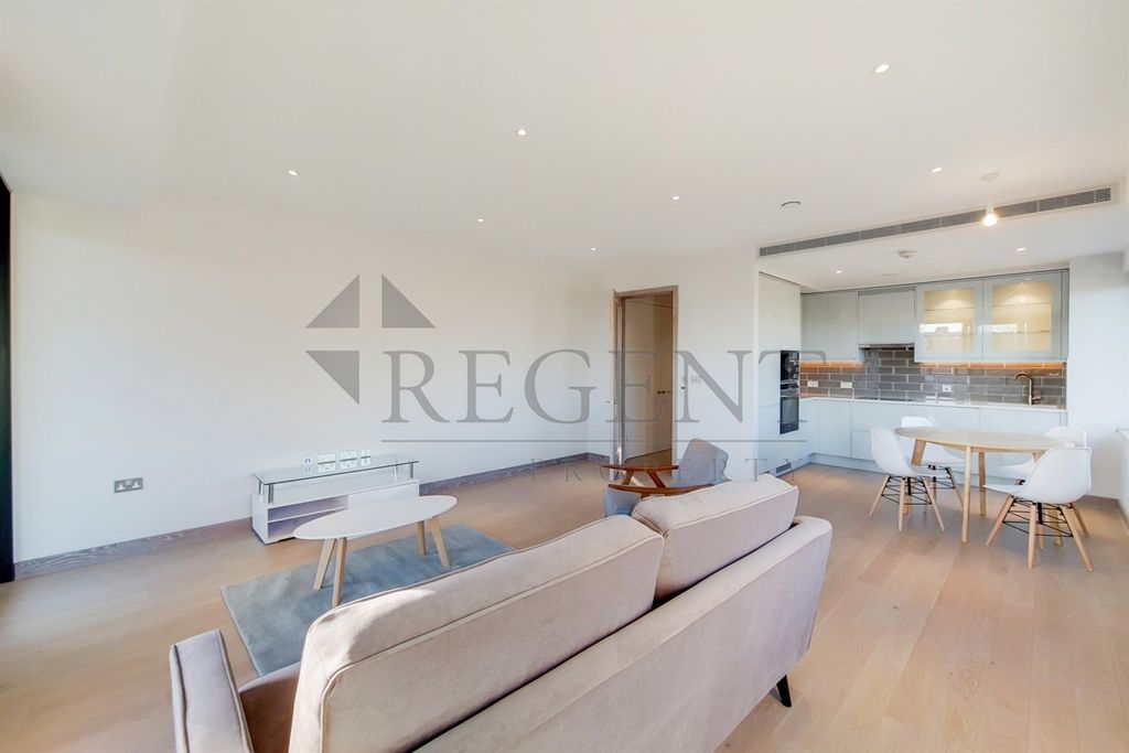Property photo 3 of 14 Open Plan