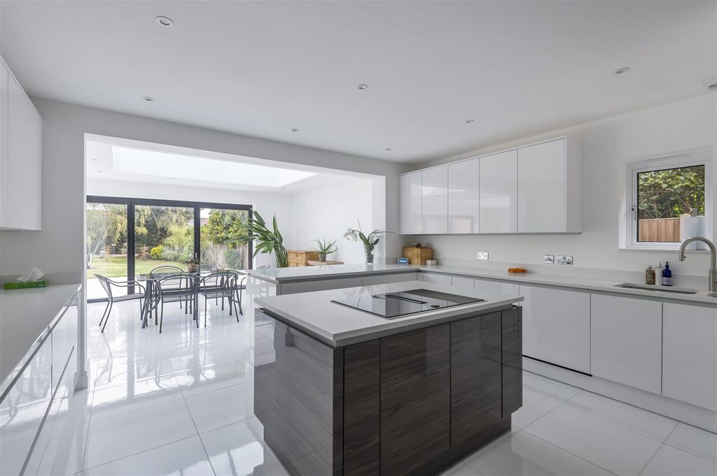 Property photo 2 of 48 902152 (38).Jpg