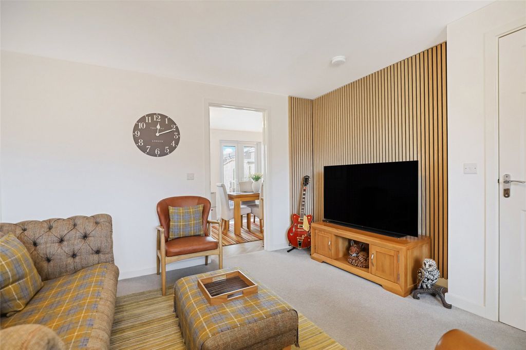 Property photo 3 of 21 Picture No. 09