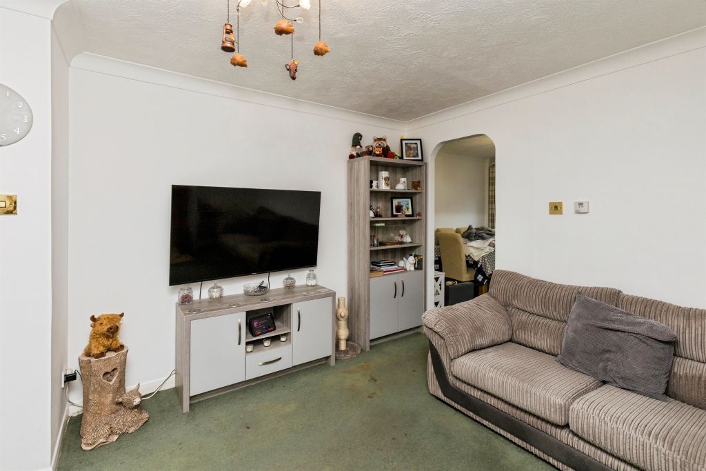 Property photo 3 of 22