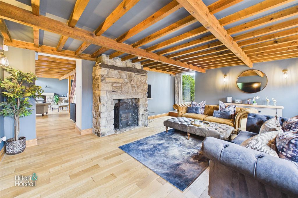 Property photo 3 of 36 Blue Slate Barn