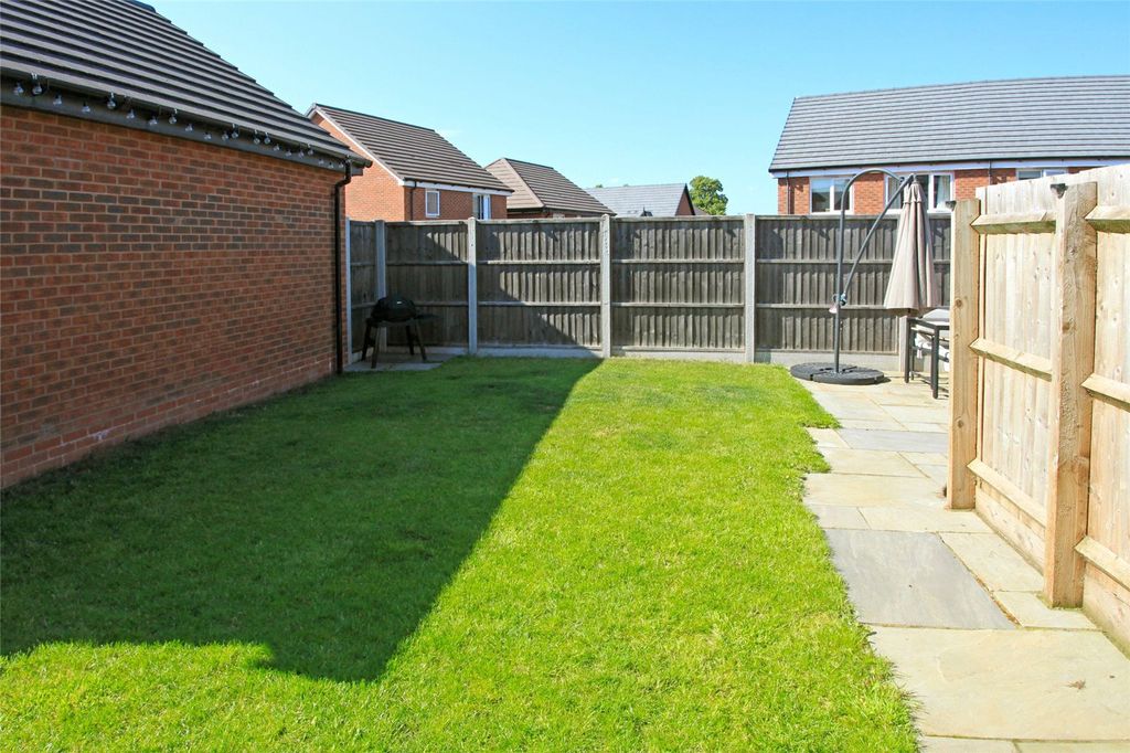 Property photo 3 of 25 Picture No. 23