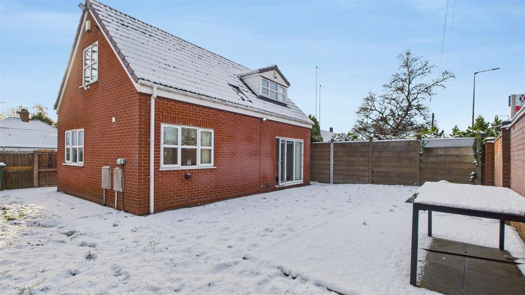 Property photo 1 of 21 Cam05101G0-Pr0113-Still021.Jpg