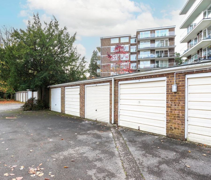 Property photo 3 of 12