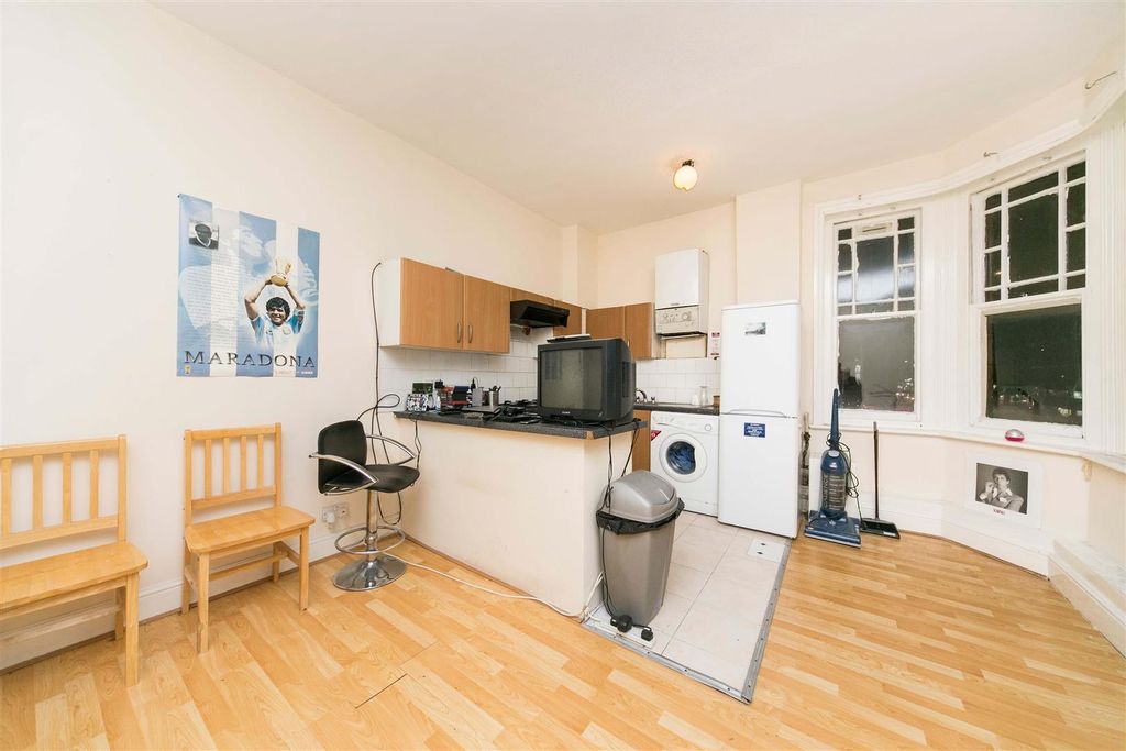 Property photo 1 of 4