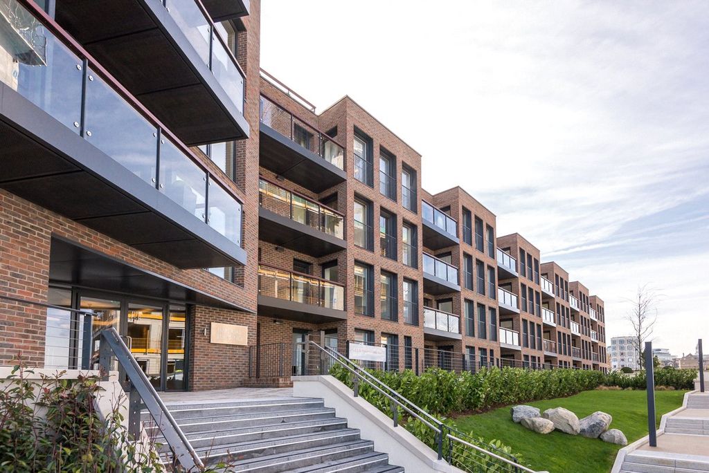 Property photo 2 of 9 Picture No. 16