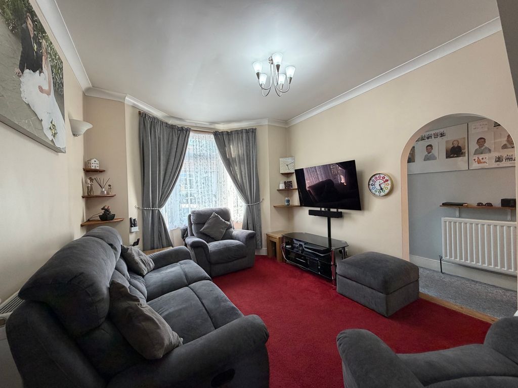 Property photo 2 of 16