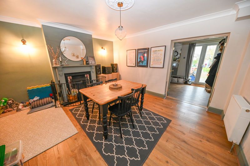 Property photo 3 of 14 Photo 8