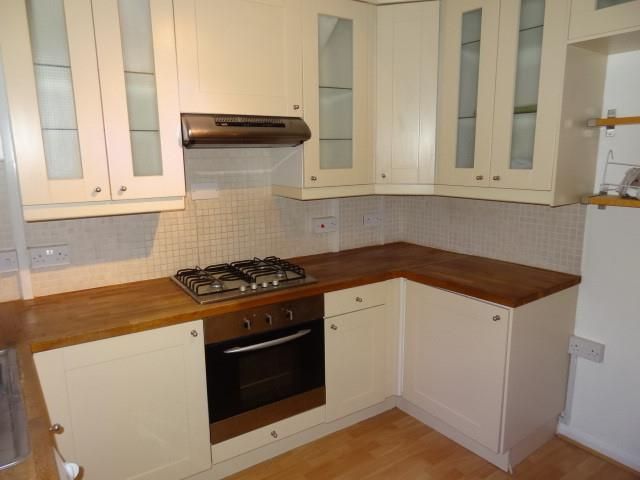 Property photo 2 of 7 6 St Edmunds Kitchen.Jpg