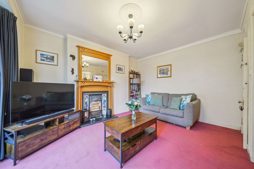 Property photo 3 of 23