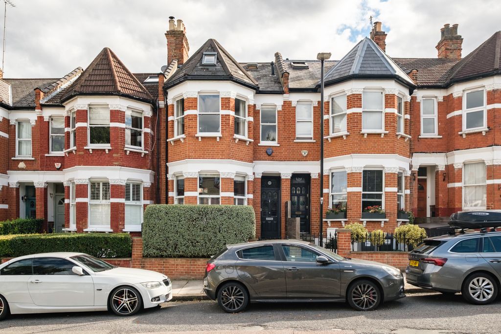 Property photo 1 of 34