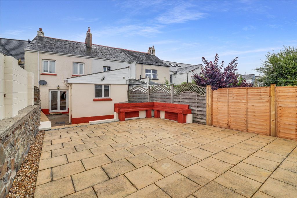 Property photo 2 of 16 Picture No. 18