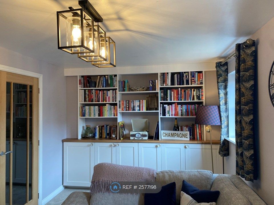 Property photo 3 of 12 Living Room
