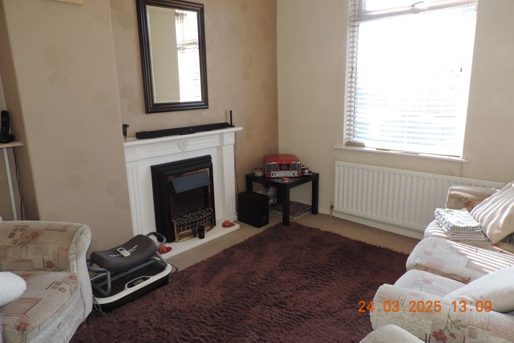 Property photo 3 of 8