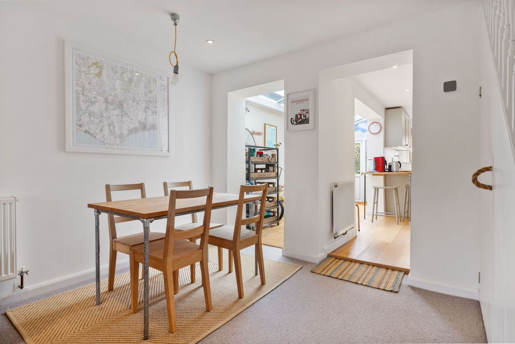 Property photo 3 of 15