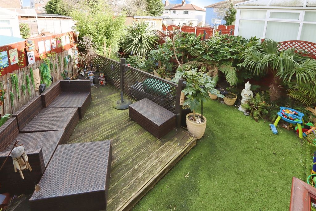 Property photo 2 of 15