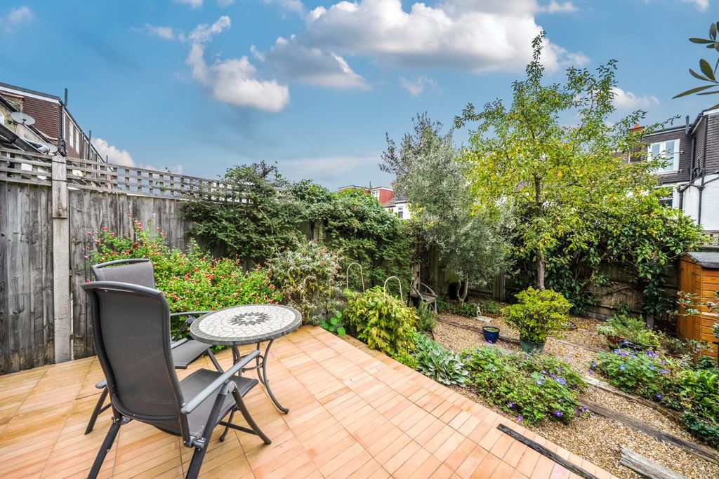 Property photo 2 of 17 Picture No. 09