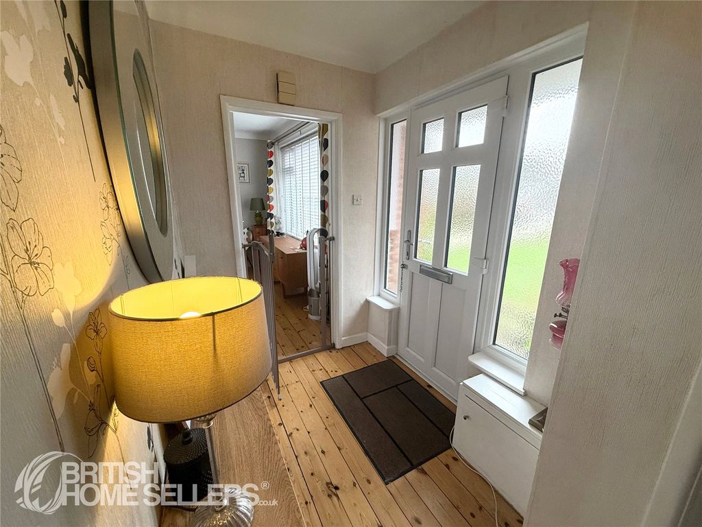 Property photo 2 of 15 Picture No. 10