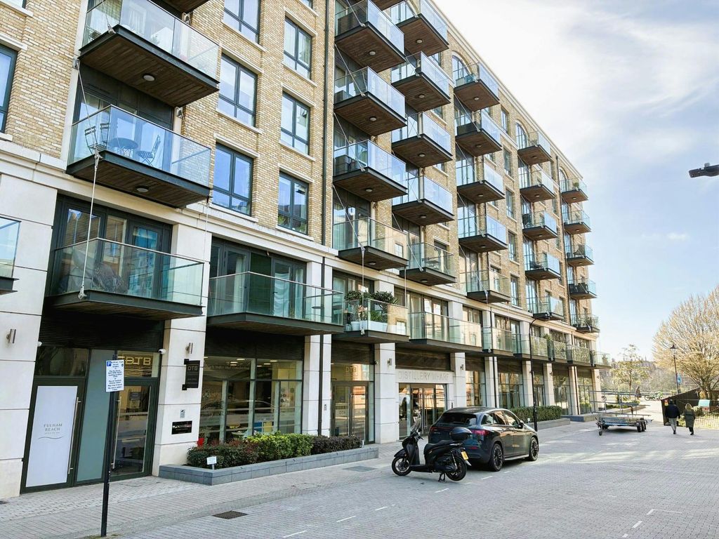 Property photo 1 of 12 Distillery Wharf, W6.Jpg