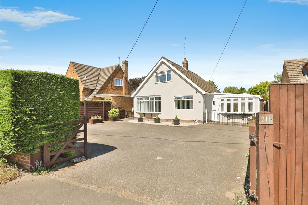 Property photo 1 of 21