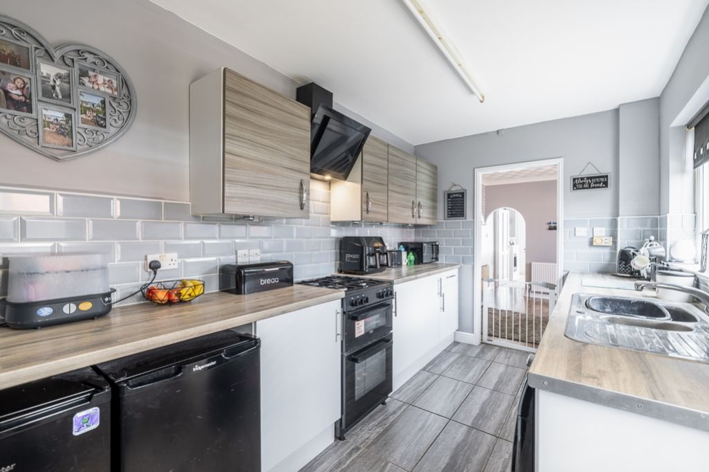 Property photo 3 of 23 106 Woodville Road (Boston)-15