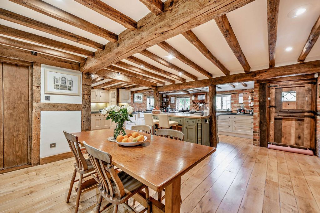 Property photo 3 of 32 Picture No. 53