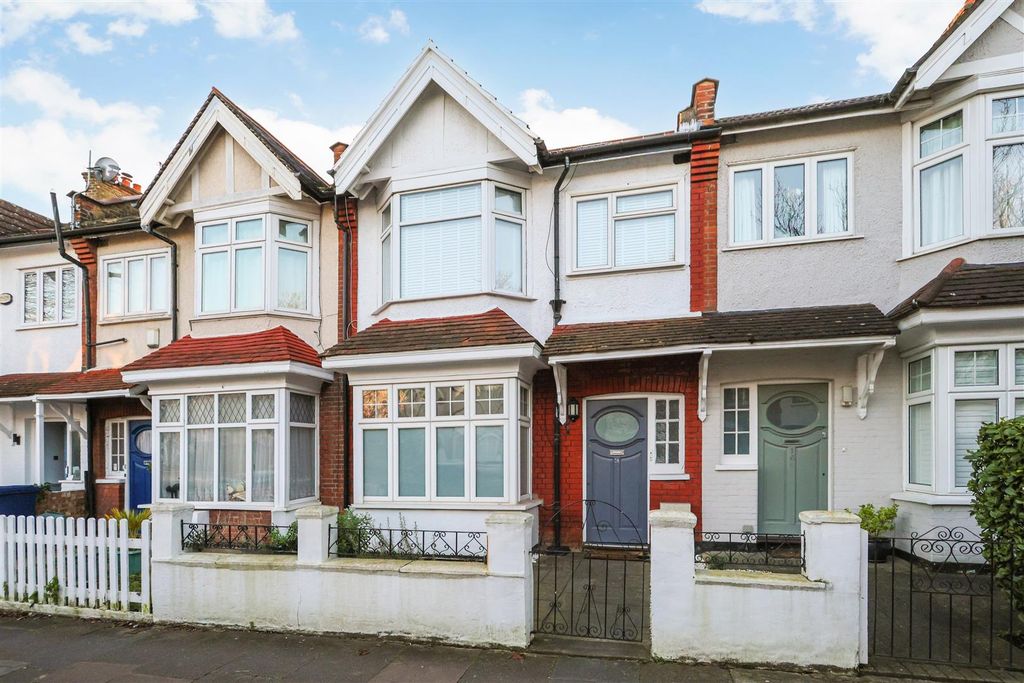 Property photo 1 of 11