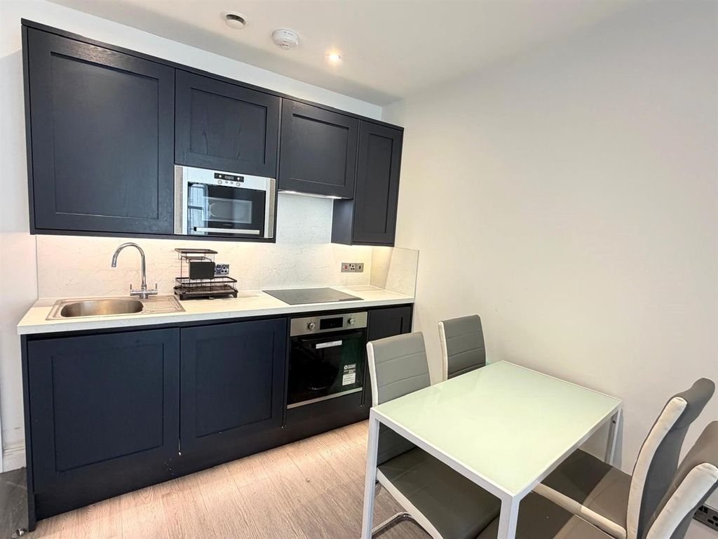 Property photo 1 of 6 Kitchen.Jpg