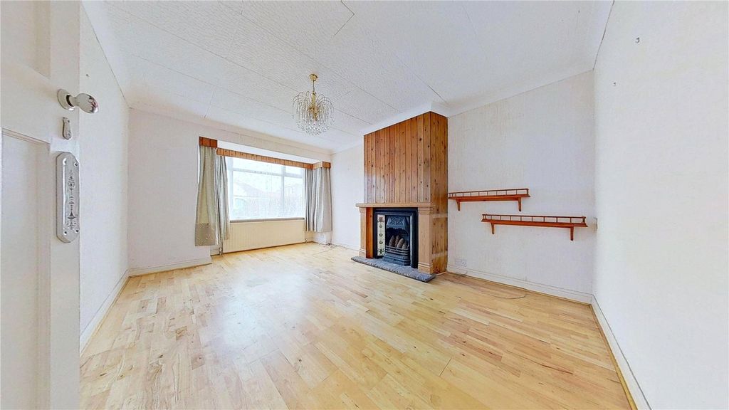 Property photo 2 of 19 Picture No. 05