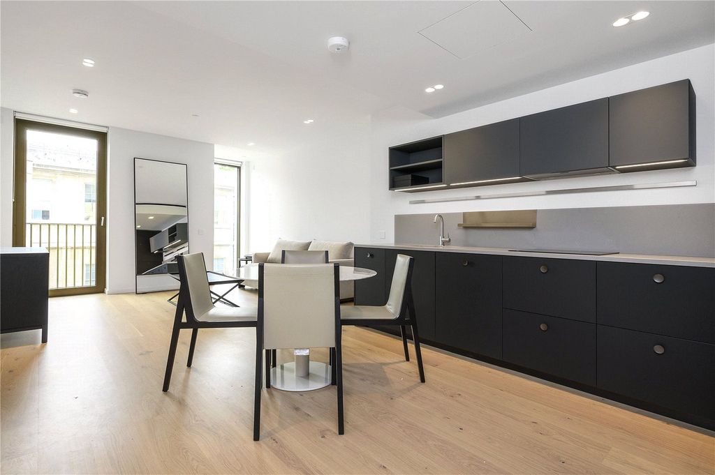 Property photo 1 of 10 Open Plan