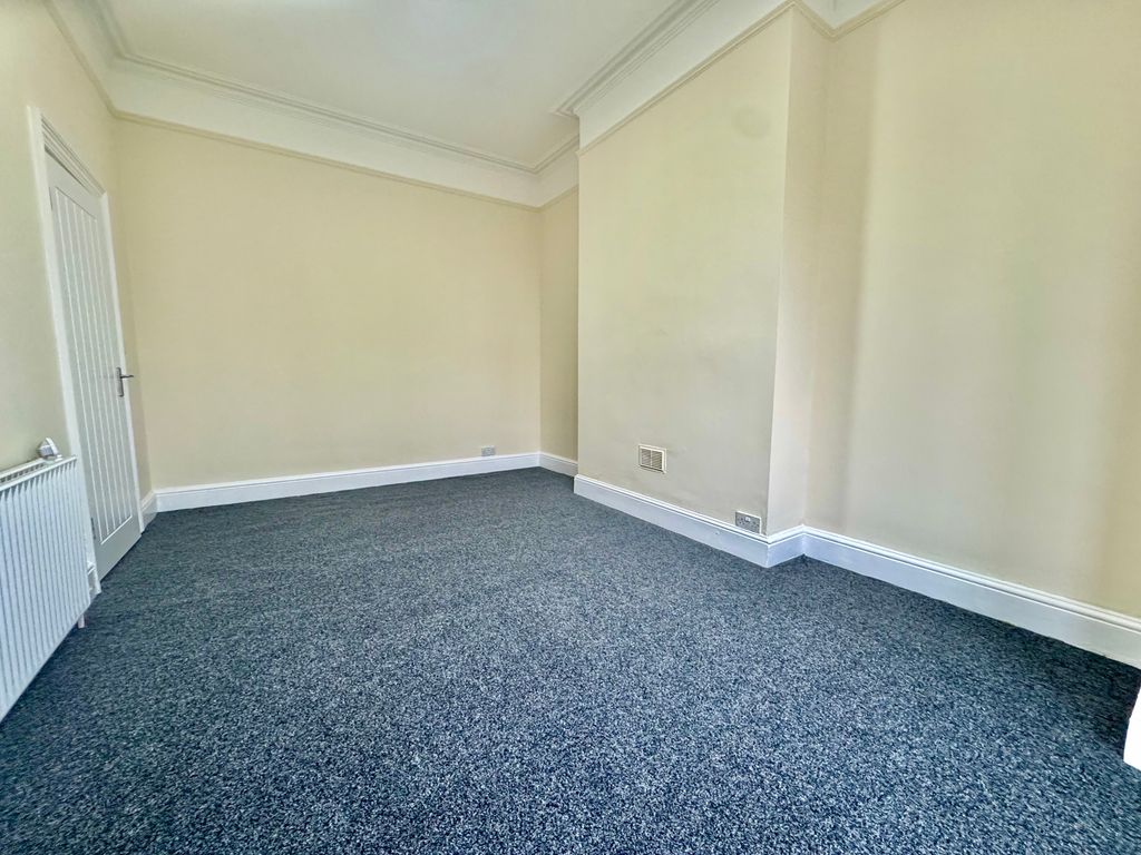 Property photo 3 of 14 Image