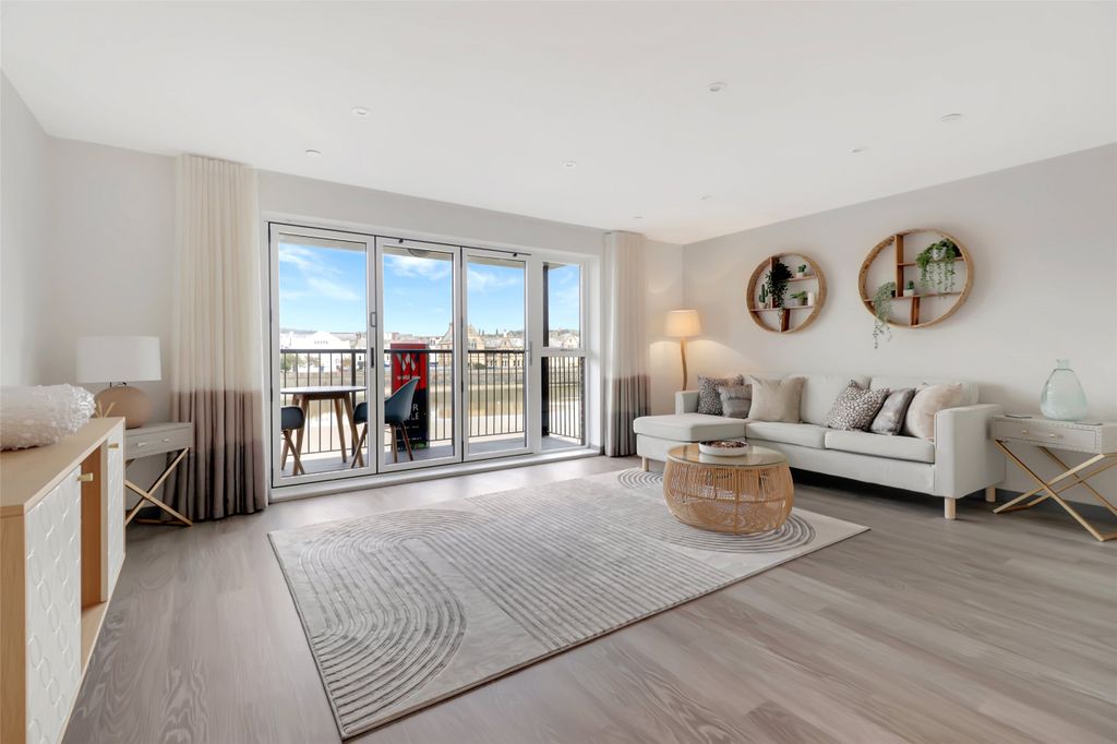 Property photo 2 of 12 Picture No. 56