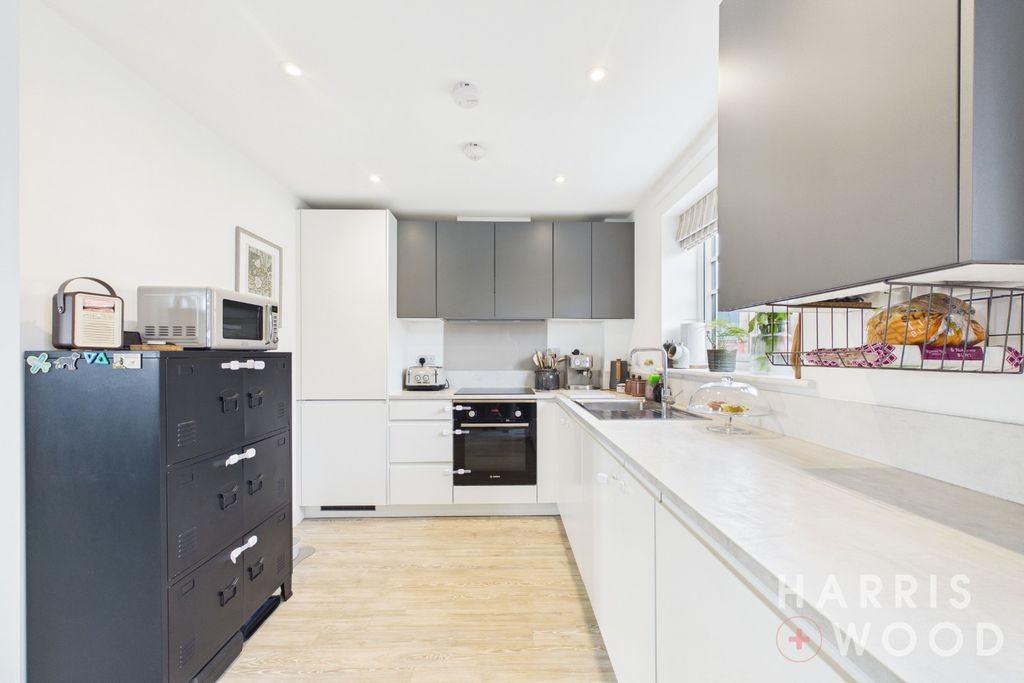 Property photo 3 of 20 5574596