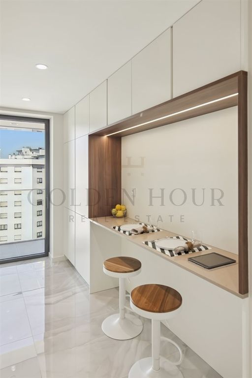Property photo 1 of 54 3-Bedroom Avenida Da República, Gaia | City Center