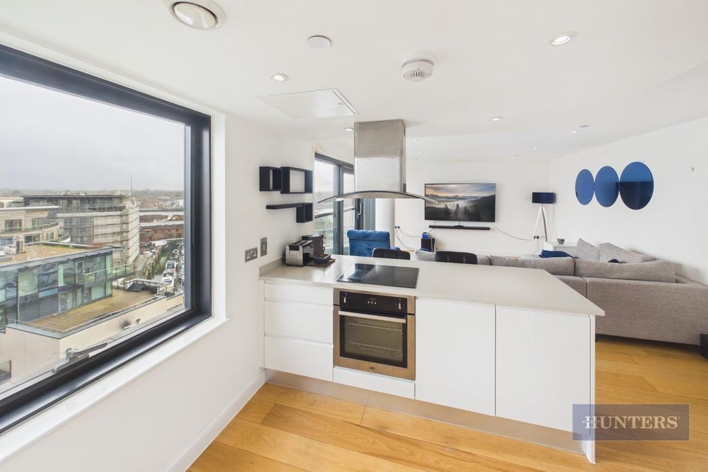 Property photo 2 of 13 Cam05152G0-Pr0368-Still023.Jpg