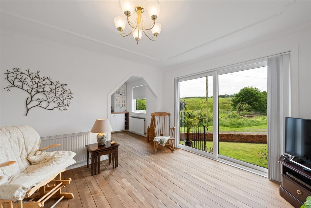 Property photo 3 of 22 6.Jpg