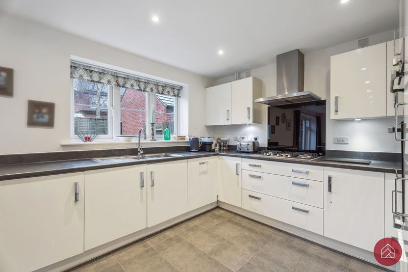 Property photo 3 of 20 Kitchen