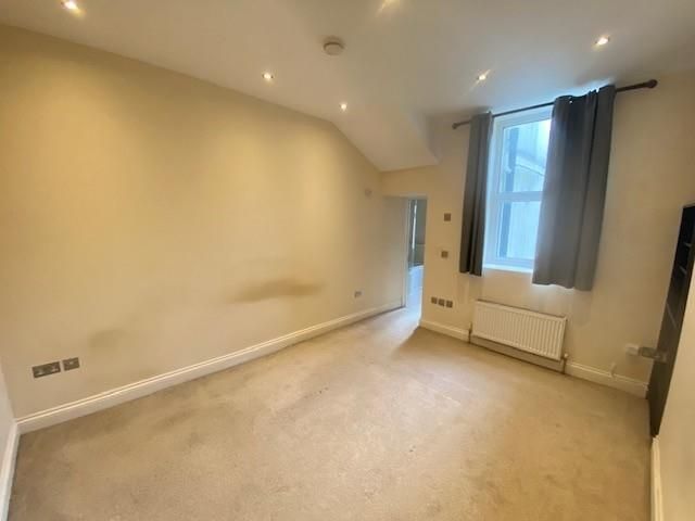 Property photo 3 of 8 Connauhgt Flat 2 ...Jpg