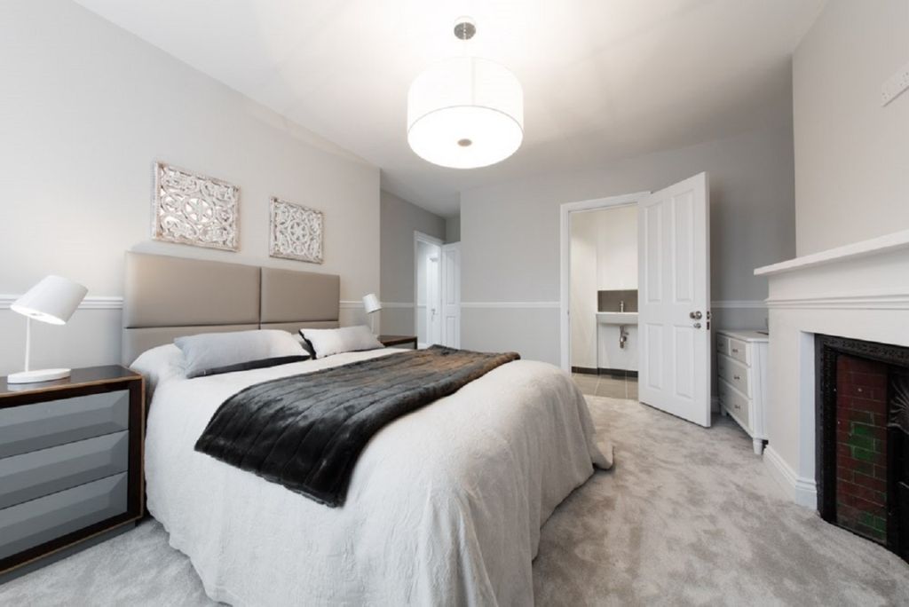 Property photo 1 of 12 Bedroom To Bath