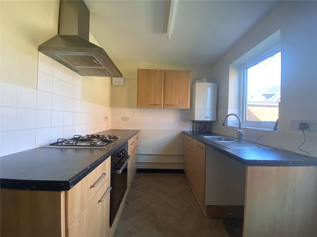 Property photo 3 of 13 Picture No. 12