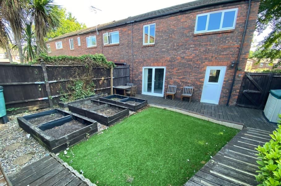 Property photo 2 of 11