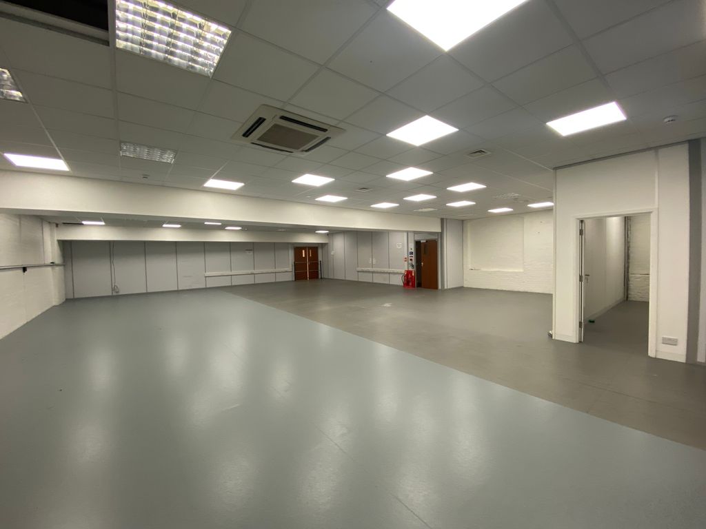 Property photo 3 of 5