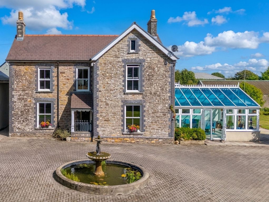 Property photo 1 of 59