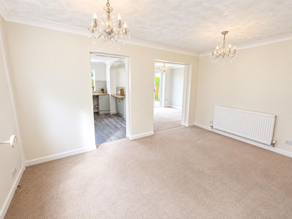 Property photo 3 of 17 File_00000000978481Fb9429Ec035B788317.Png
