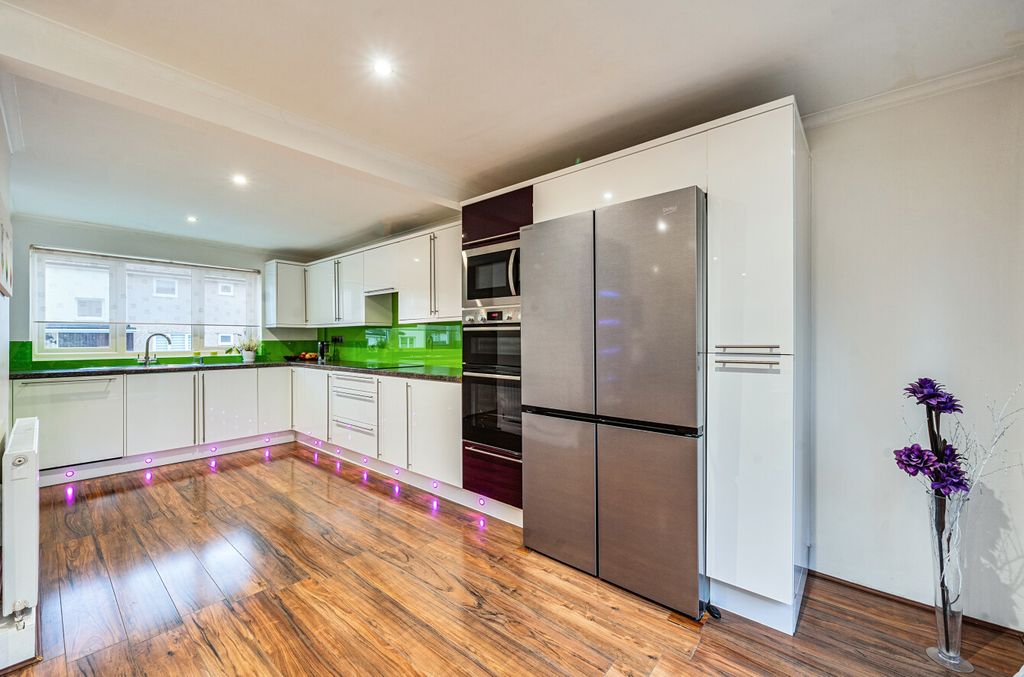 Property photo 2 of 21 Picture 2