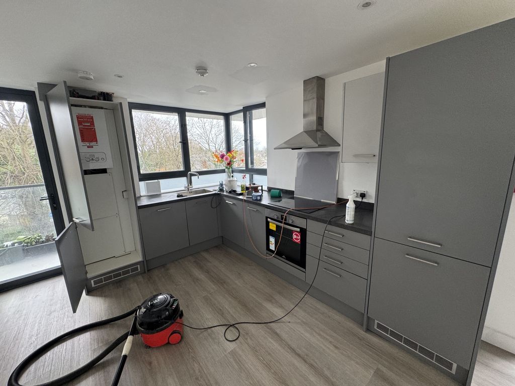 Property photo 2 of 6 Gallery