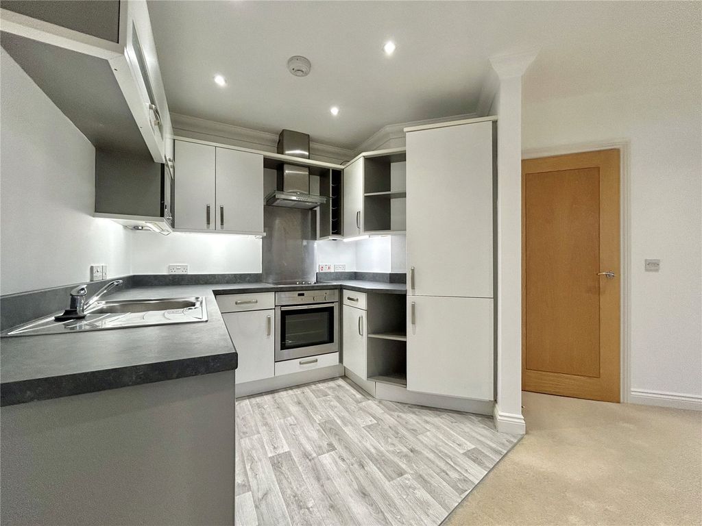 Property photo 2 of 8 Picture No. 02