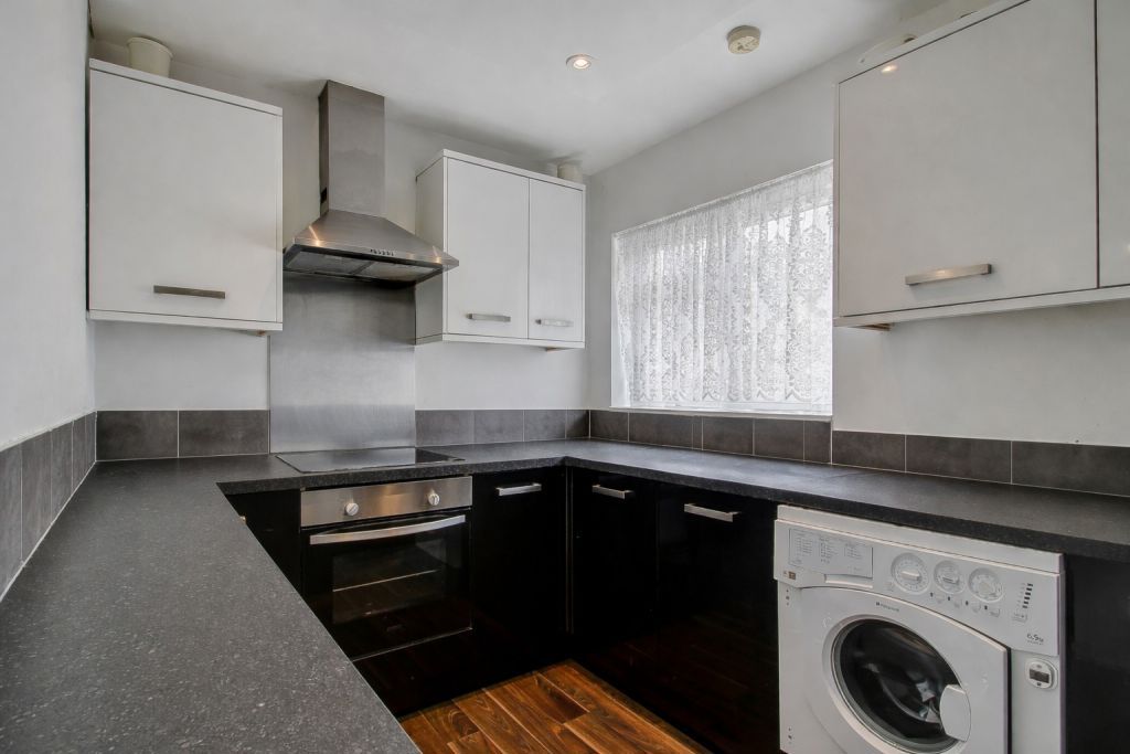 Property photo 2 of 6